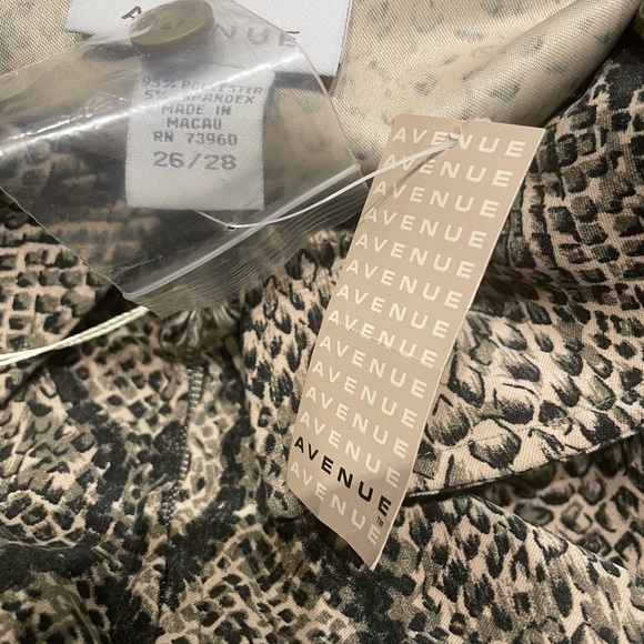 Avenue Faux Suede Cloth Snakeskin Zip Jacket Plus Size26-28 NWT - Picture 10 of 10